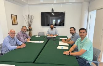 IBIAE y la comisión promotora de la EGM Parque Empresarial El Maigmó se reúnen con el alcalde de Tibi